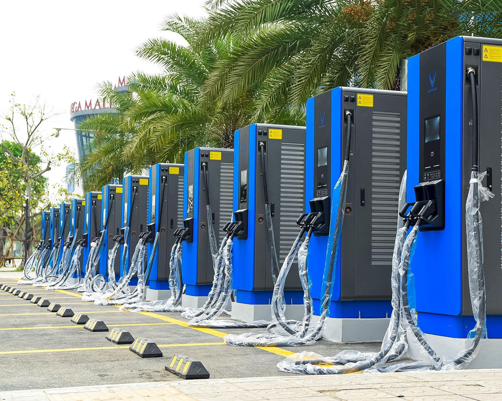 CẬP NHẬT MỚI NHẤT DANH SÁCH TRẠM SẠC VINFAST LONG BIÊN